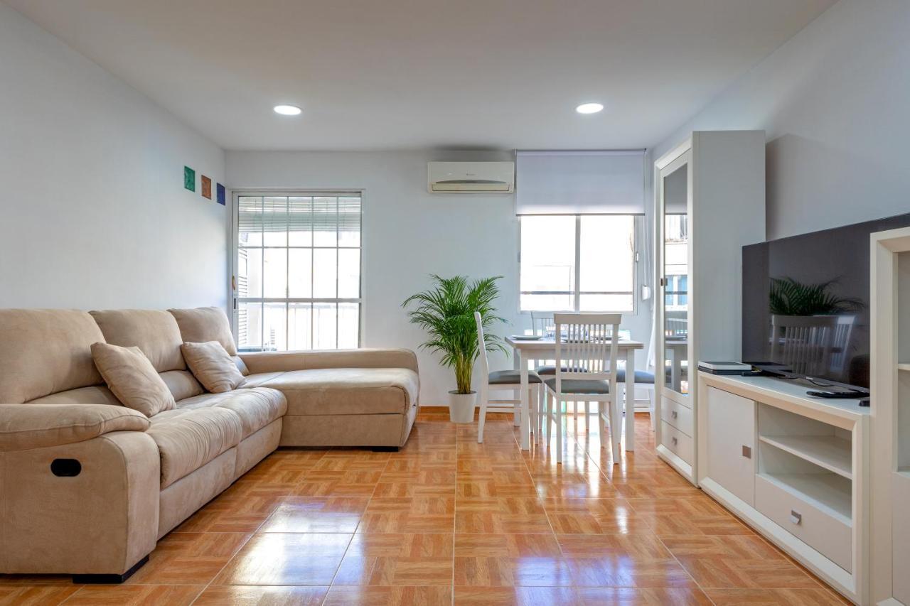 Charming 2 Bedroom Apartment At Triana Center By Oui Sevilla Exteriör bild