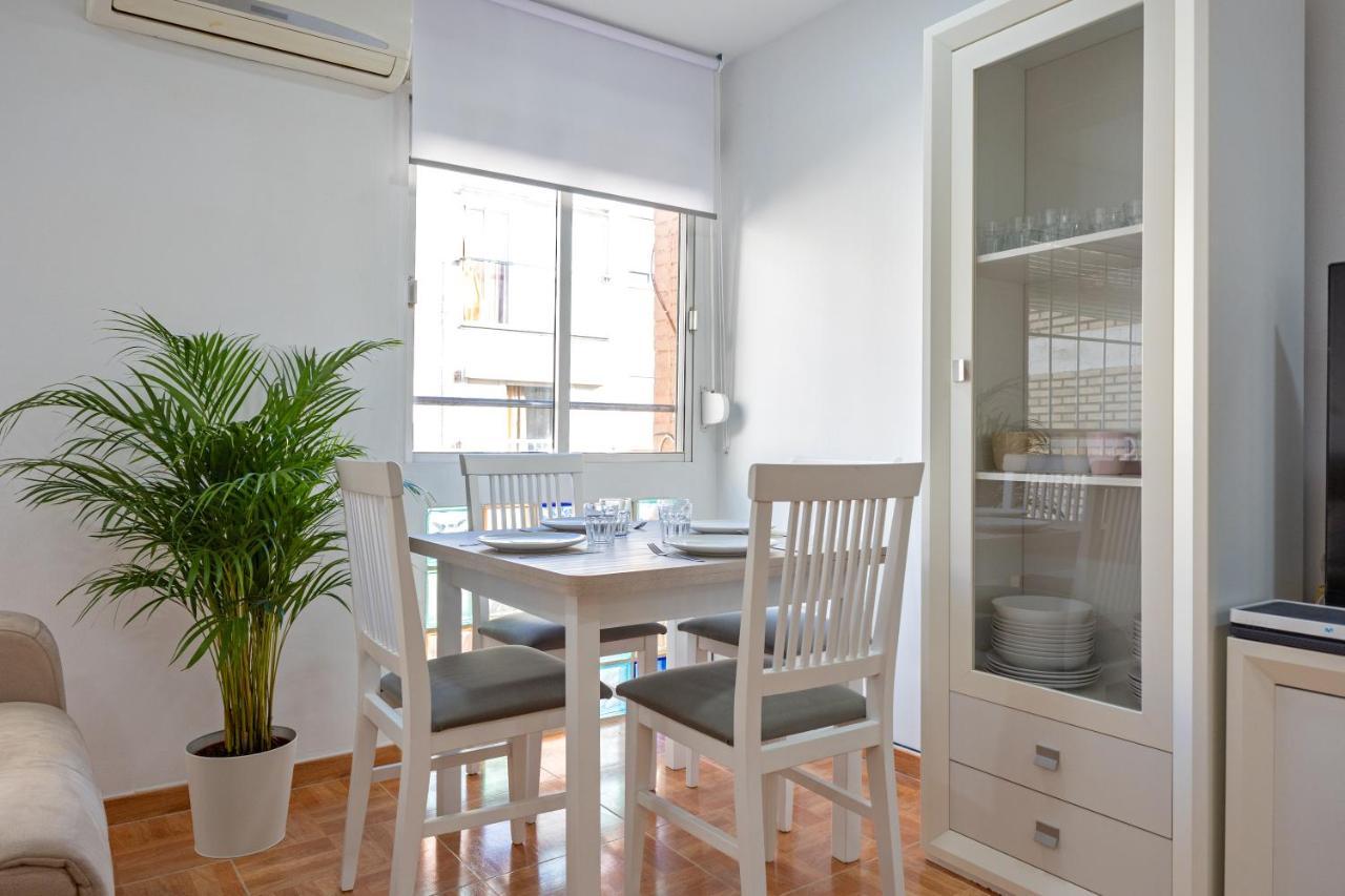 Charming 2 Bedroom Apartment At Triana Center By Oui Sevilla Exteriör bild
