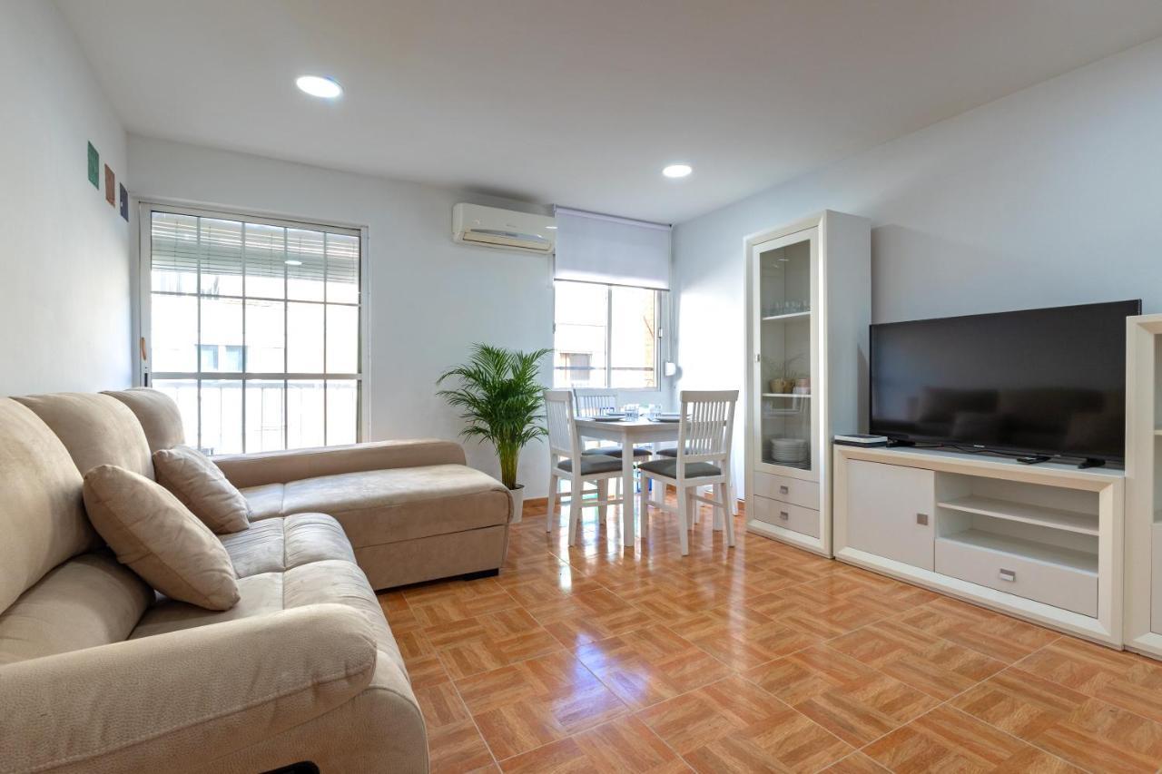 Charming 2 Bedroom Apartment At Triana Center By Oui Sevilla Exteriör bild