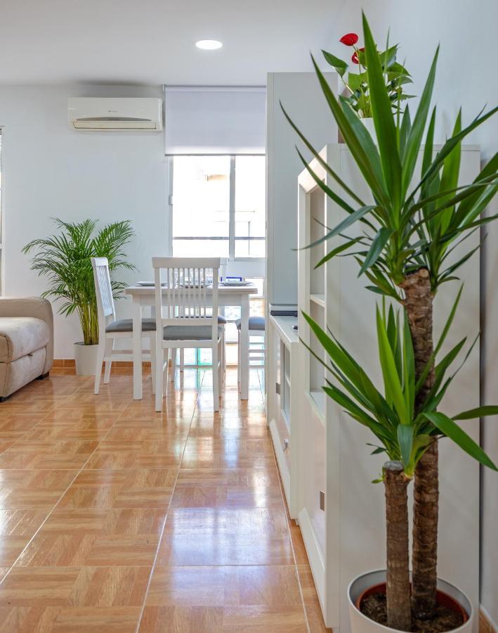 Charming 2 Bedroom Apartment At Triana Center By Oui Sevilla Exteriör bild