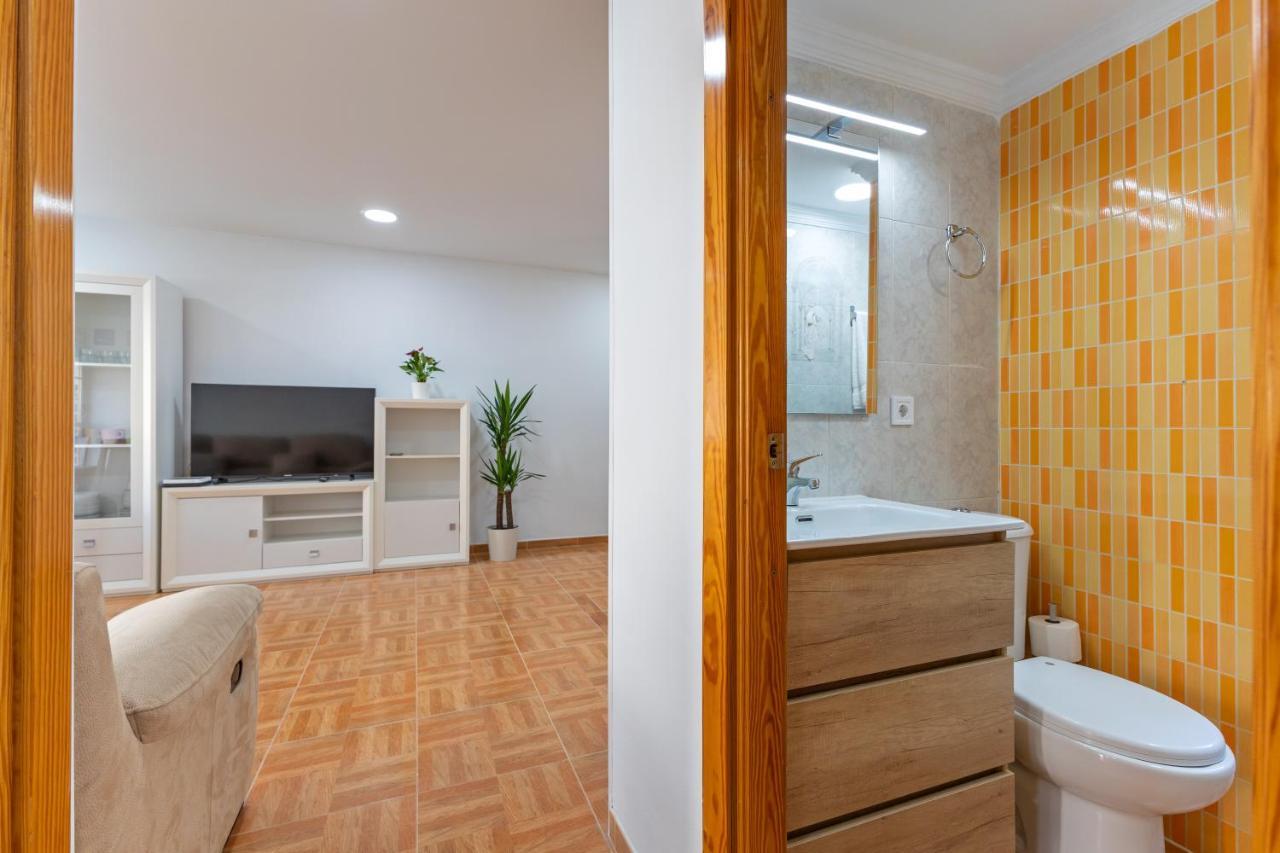 Charming 2 Bedroom Apartment At Triana Center By Oui Sevilla Exteriör bild