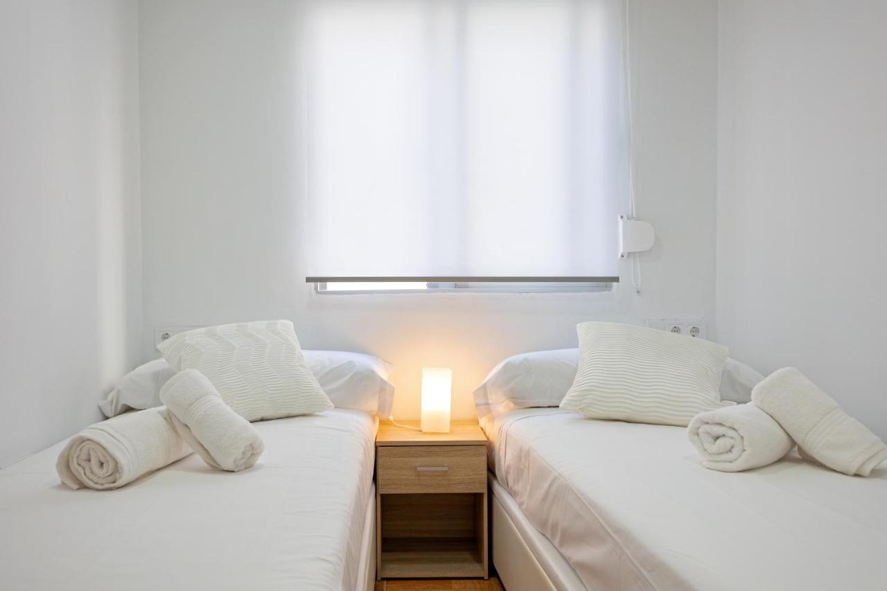Charming 2 Bedroom Apartment At Triana Center By Oui Sevilla Exteriör bild